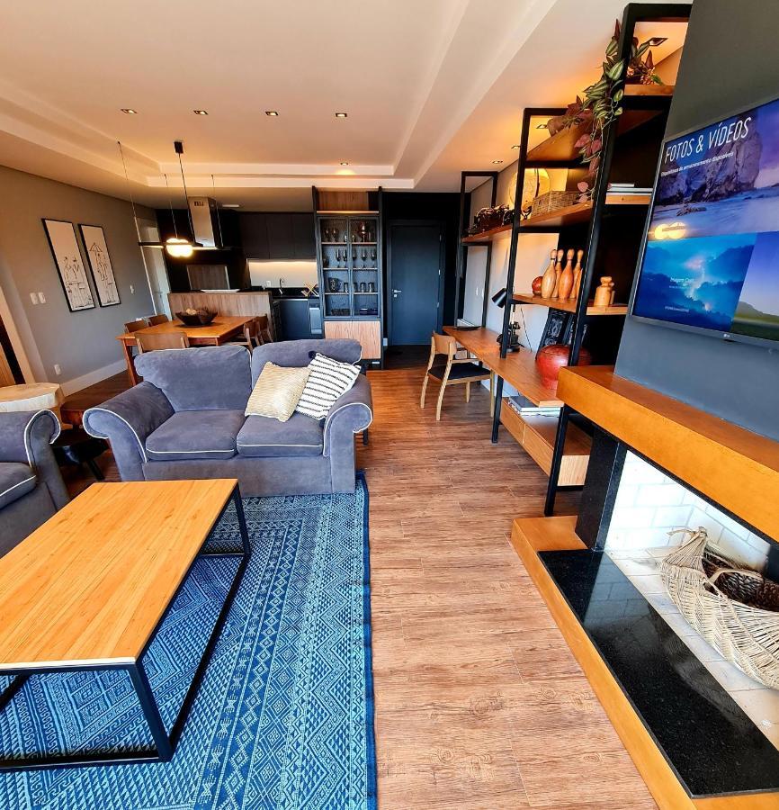 Wood Borges Apartment *
